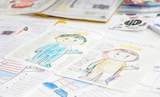 子どもたちがワークショップで描いたシートの画像