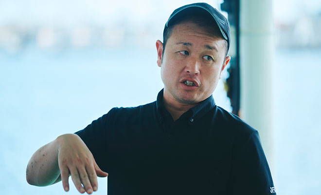 漁協の仕事について話す森陽祐さん