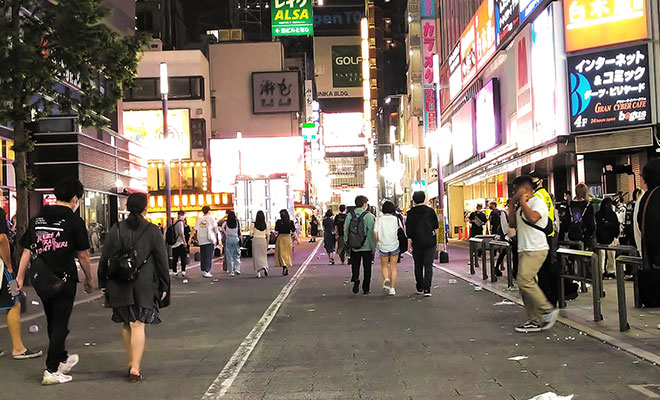 経済状況の悪化、家父長制のしみついた風土など、とくに地方に暮らす女性たちの居場所を困難にしているという 写真=photoAC