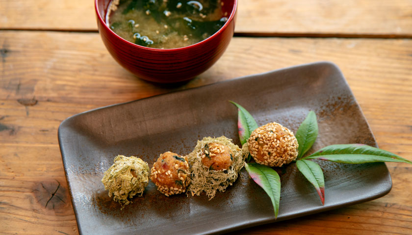 みそ汁とみそ玉